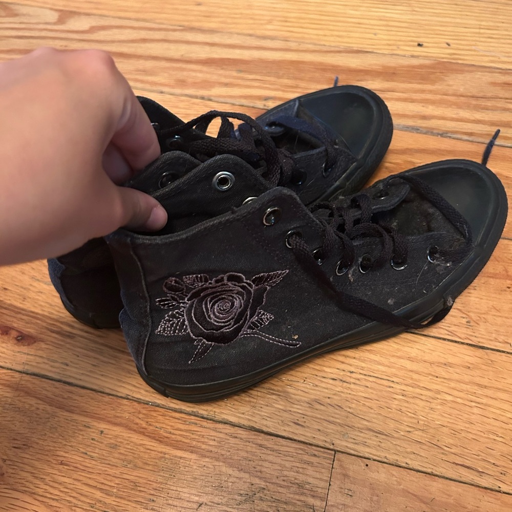 Black High-Top Women’s Converse Shoes with Rose Embroidery
